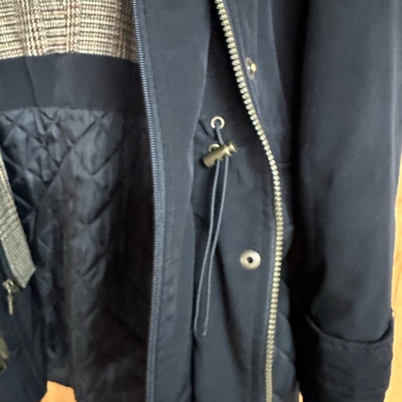 London Fog Women's Water-Resistant Hooded Anorak Coat in Black Size Medium - Picture 4 of 8